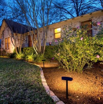 radiance-landscape-lights-3 600×600 landscape lighting
